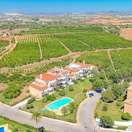 Braganca Paradise אלבופיירה